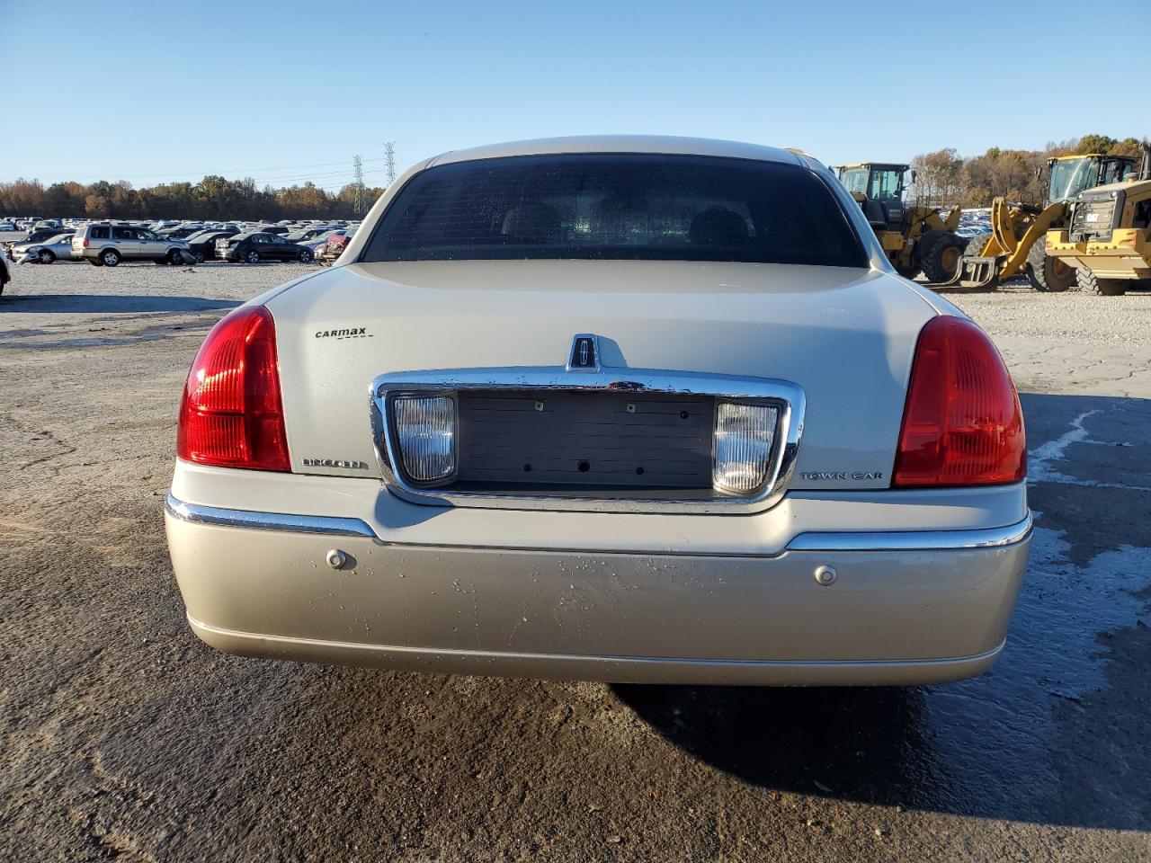 Lot #3028494928 2005 LINCOLN TOWN CAR S