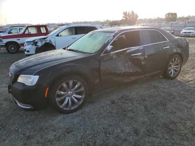 VIN 2C3CCAEG7JH324435 2018 CHRYSLER 300 no.1