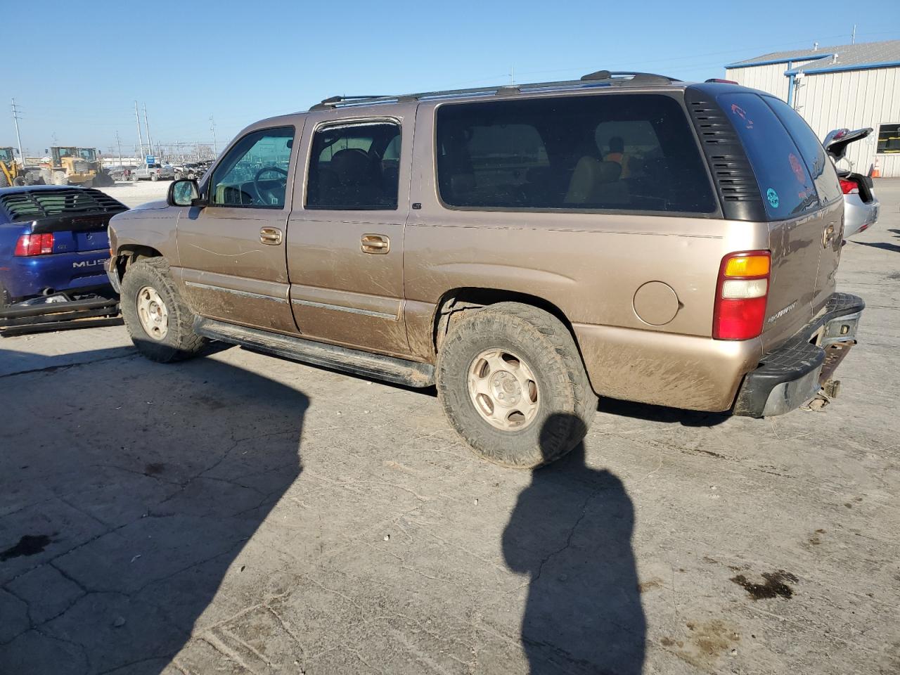 Lot #3030401475 2001 CHEVROLET SUBURBAN C