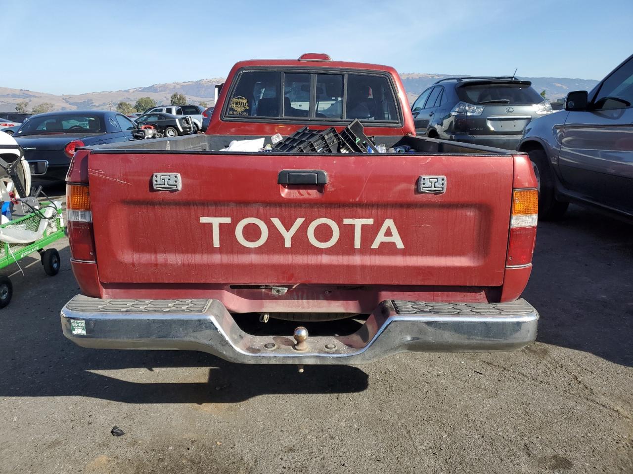 Lot #3050280950 1994 TOYOTA PICKUP 1/2