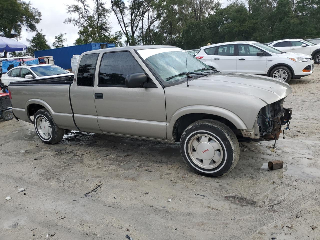 Lot #3042056253 2002 GMC SONOMA