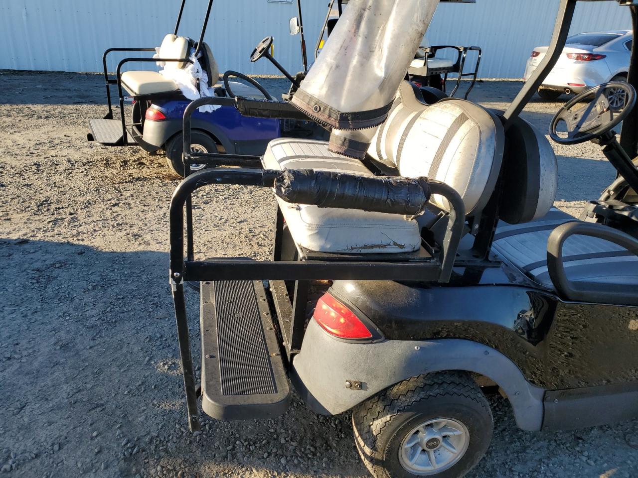 Lot #3044526588 2010 GOLF CART