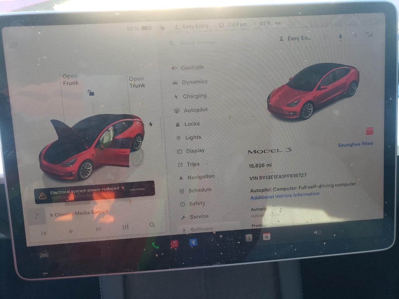 Thumbnail 8 (blur)