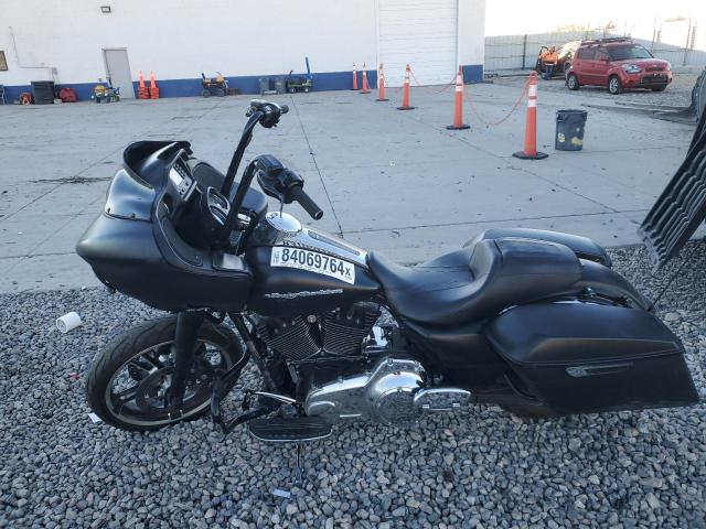 HARLEY-DAVIDSON FLTRX ROAD 2016 black road/str gas 1HD1KHM31GB640572 photo #4