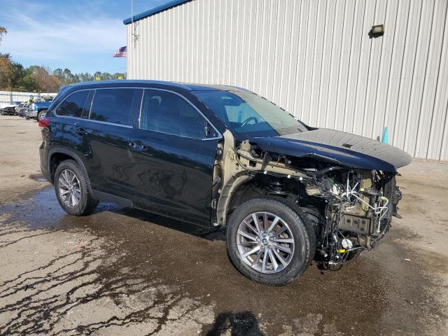 2019 TOYOTA HIGHLANDER - 5TDKZRFH3KS565715