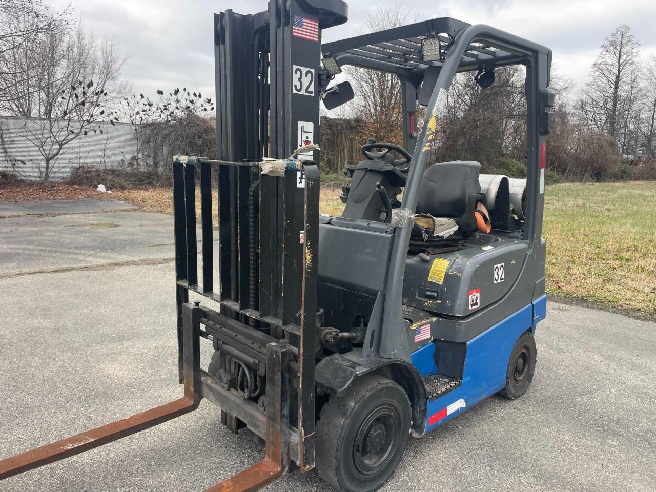 Lot #3033545083 2006 HYST FORKLIFT