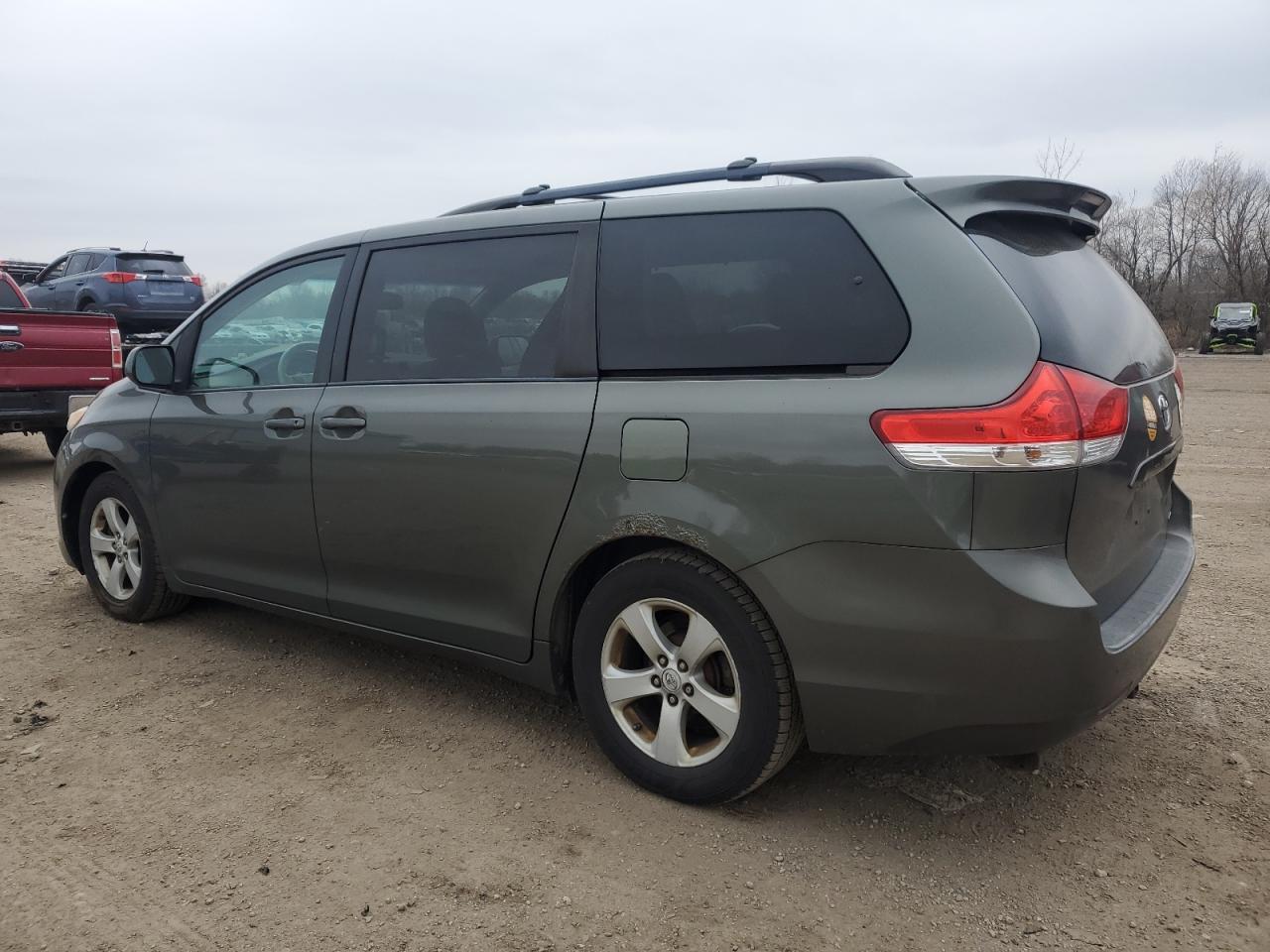 Lot #3027086831 2011 TOYOTA SIENNA LE