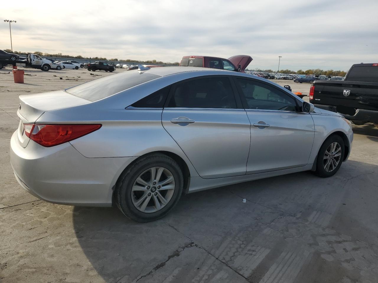 Lot #3037887268 2013 HYUNDAI SONATA GLS