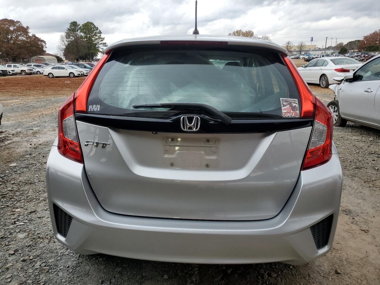 Lot #3042022204 2015 HONDA FIT LX