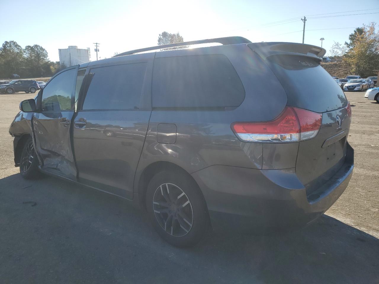 Lot #3037187488 2012 TOYOTA SIENNA LE