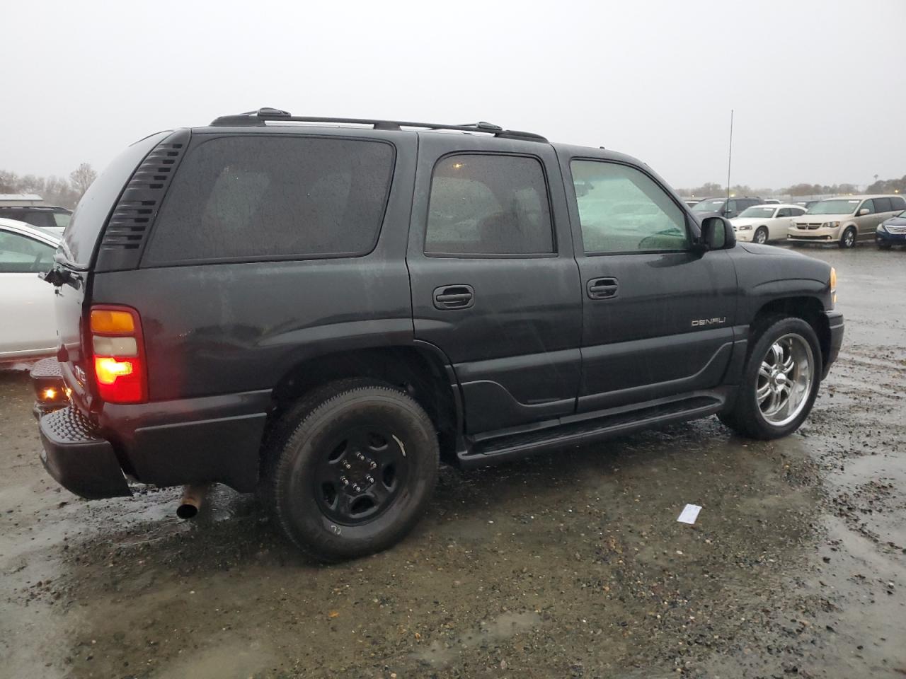 Lot #3026261262 2003 GMC YUKON DENA