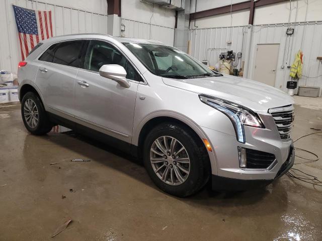 VIN 1GYKNDRS0HZ215188 2017 CADILLAC XT5 no.4