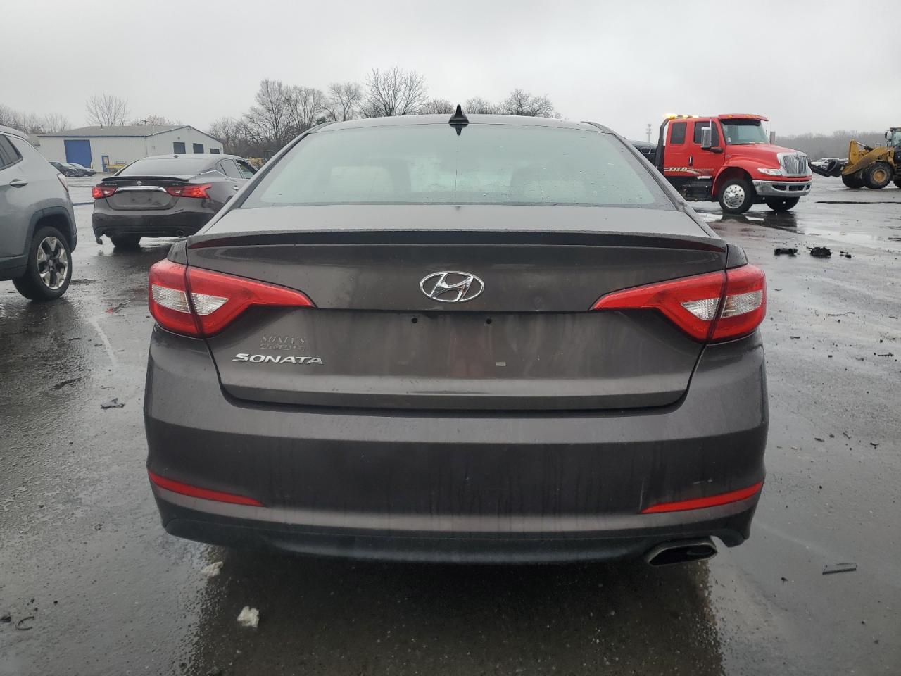 Lot #3027011820 2016 HYUNDAI SONATA SE