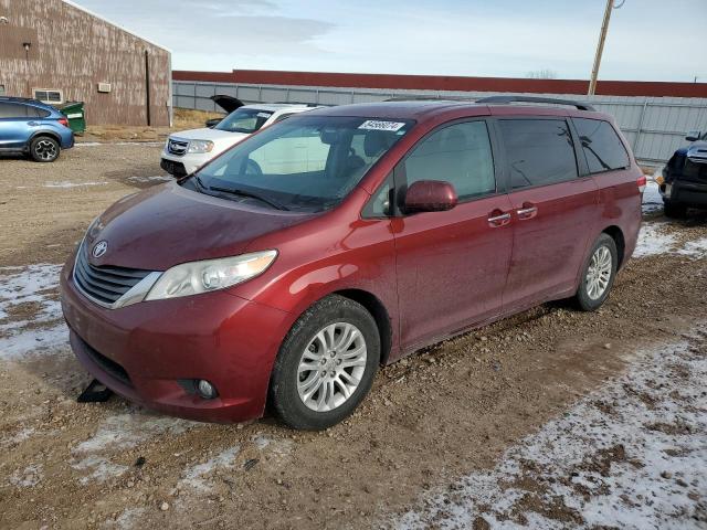 TOYOTA SIENNA XLE