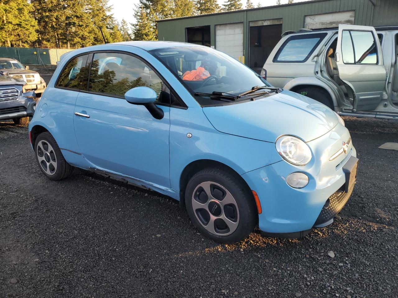 Lot #3024197877 2015 FIAT 500 ELECTR