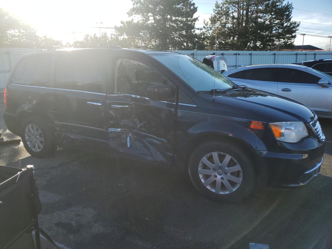 Lot #3029466737 2015 CHRYSLER TOWN & COU