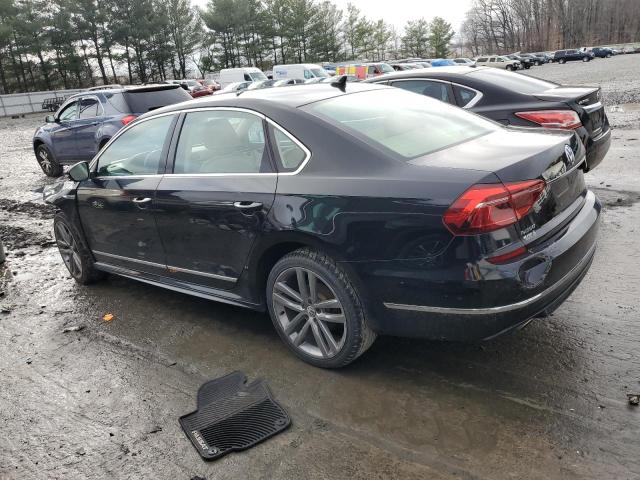 2017 VOLKSWAGEN PASSAT R-L - 1VWDT7A30HC064041