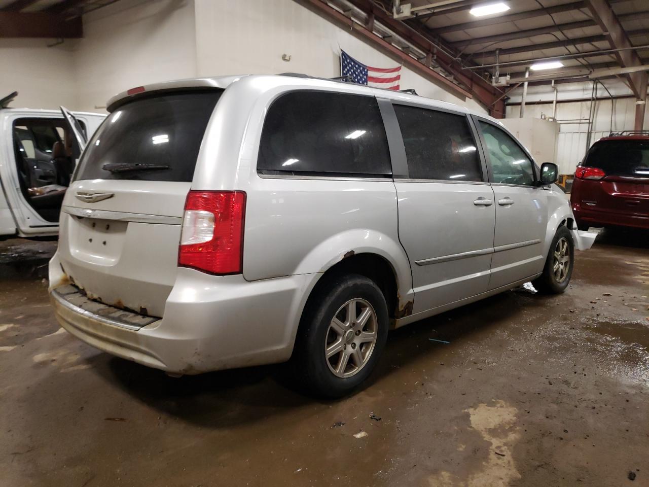 CHRYSLER TOWN & COUNTRY TOURING