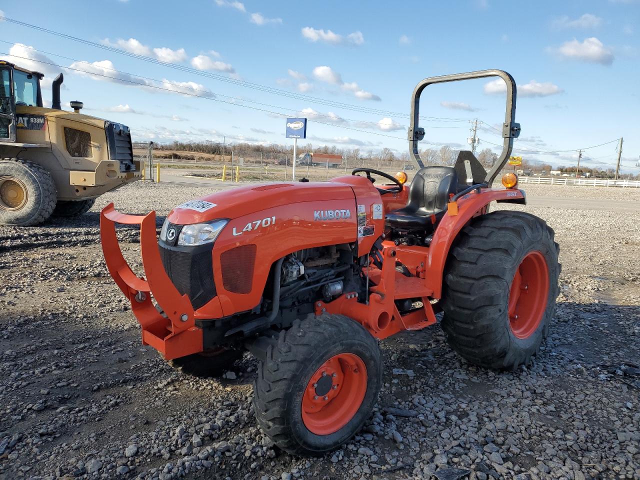 Lot #3030736092 2017 KUTA TRACTOR