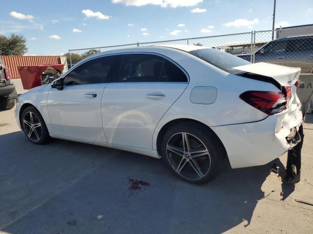 VIN WDD3G4EB8KW000523 2019 MERCEDES-BENZ A-CLASS no.2