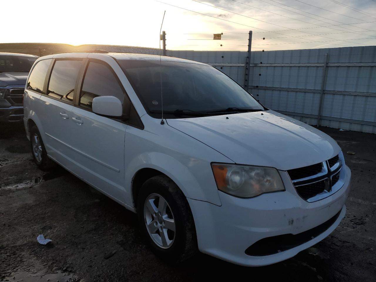 Lot #3028406786 2011 DODGE GRAND CARA