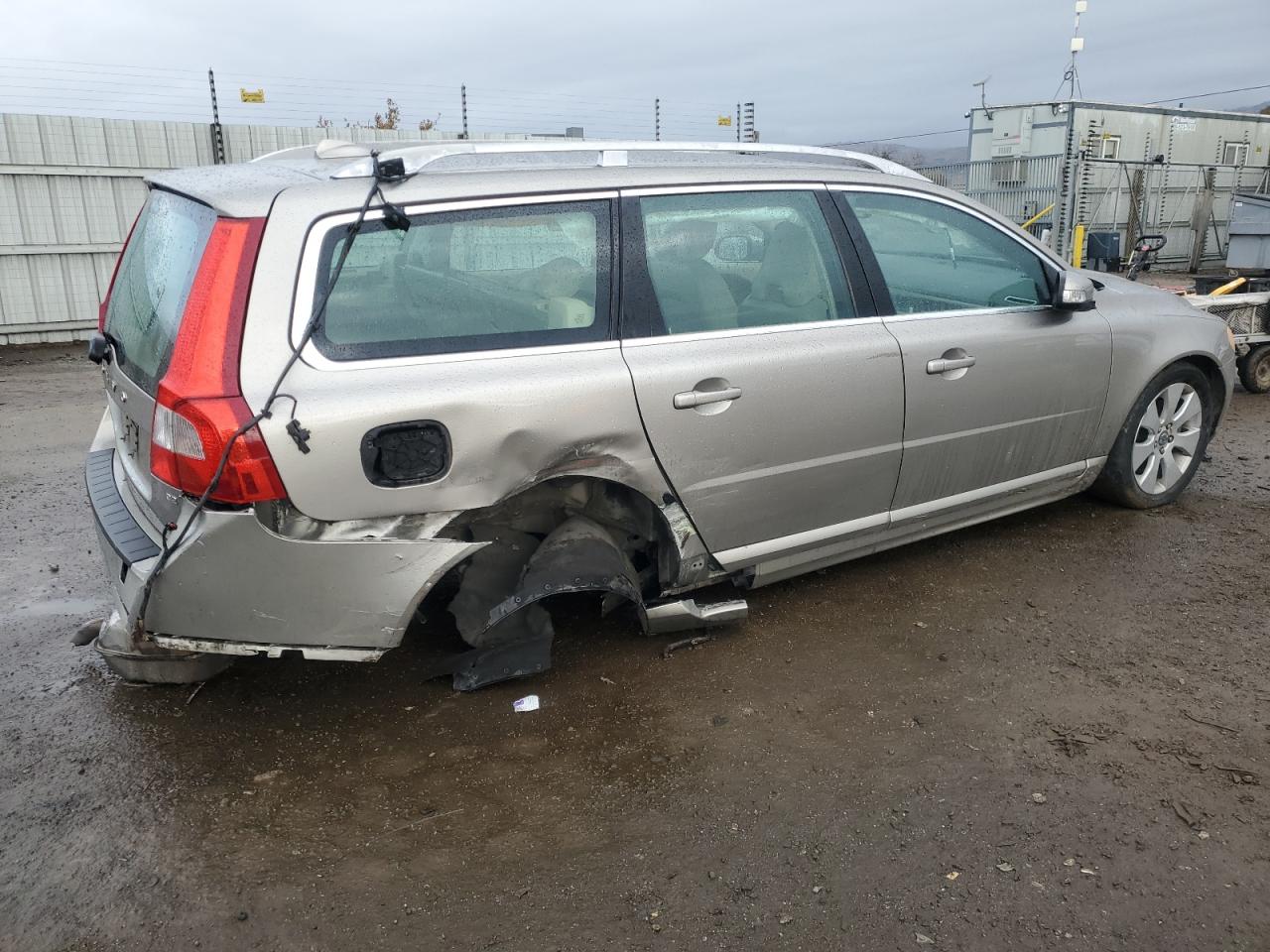 Lot #3029752247 2008 VOLVO V70 3.2