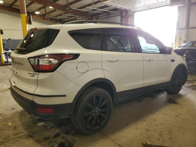 VIN 1FMCU9J9XHUD32854 2017 FORD ESCAPE no.3