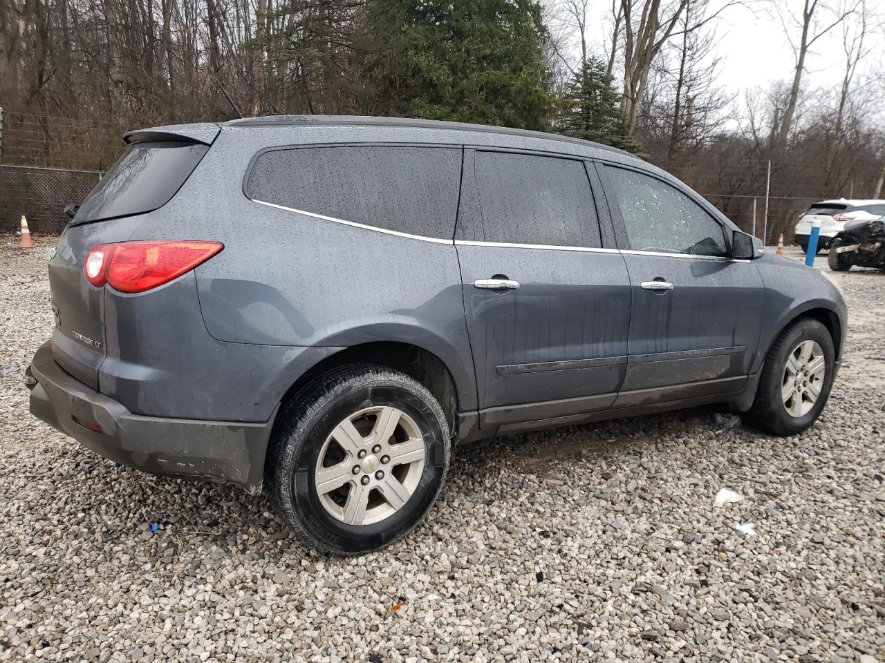 Lot #3037233484 2011 CHEVROLET TRAVERSE L