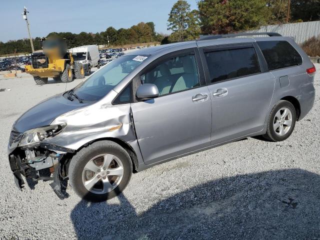 2011 TOYOTA SIENNA LE #3025172186