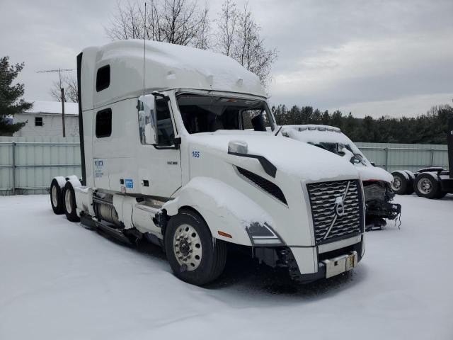 2023 VOLVO VN VNL #3034280160