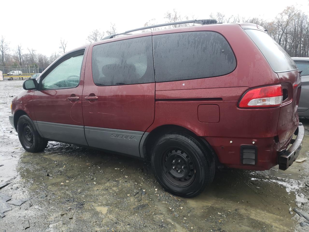 Lot #3027013791 2002 TOYOTA SIENNA CE