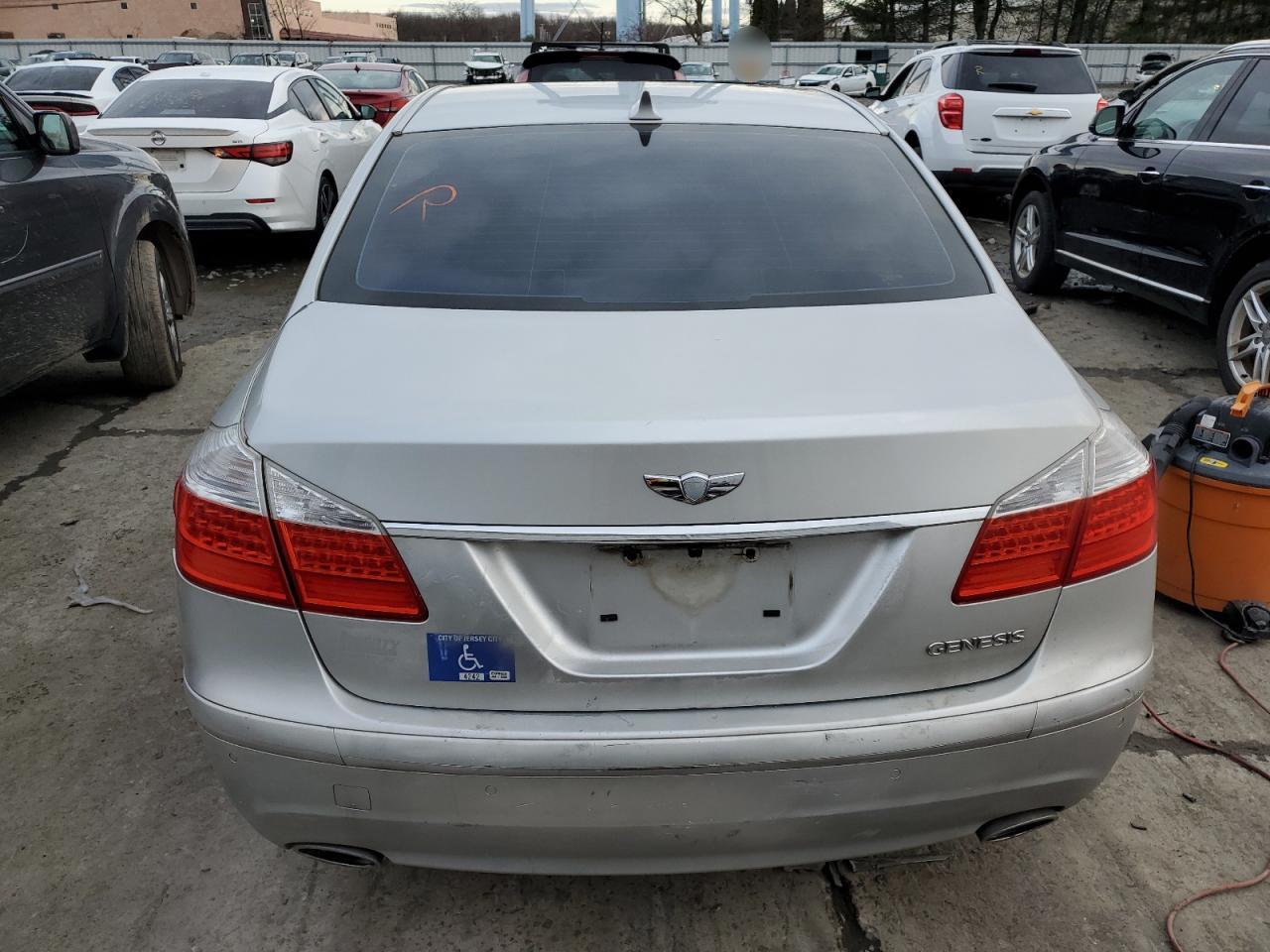 Lot #3034371095 2009 HYUNDAI GENESIS 3.