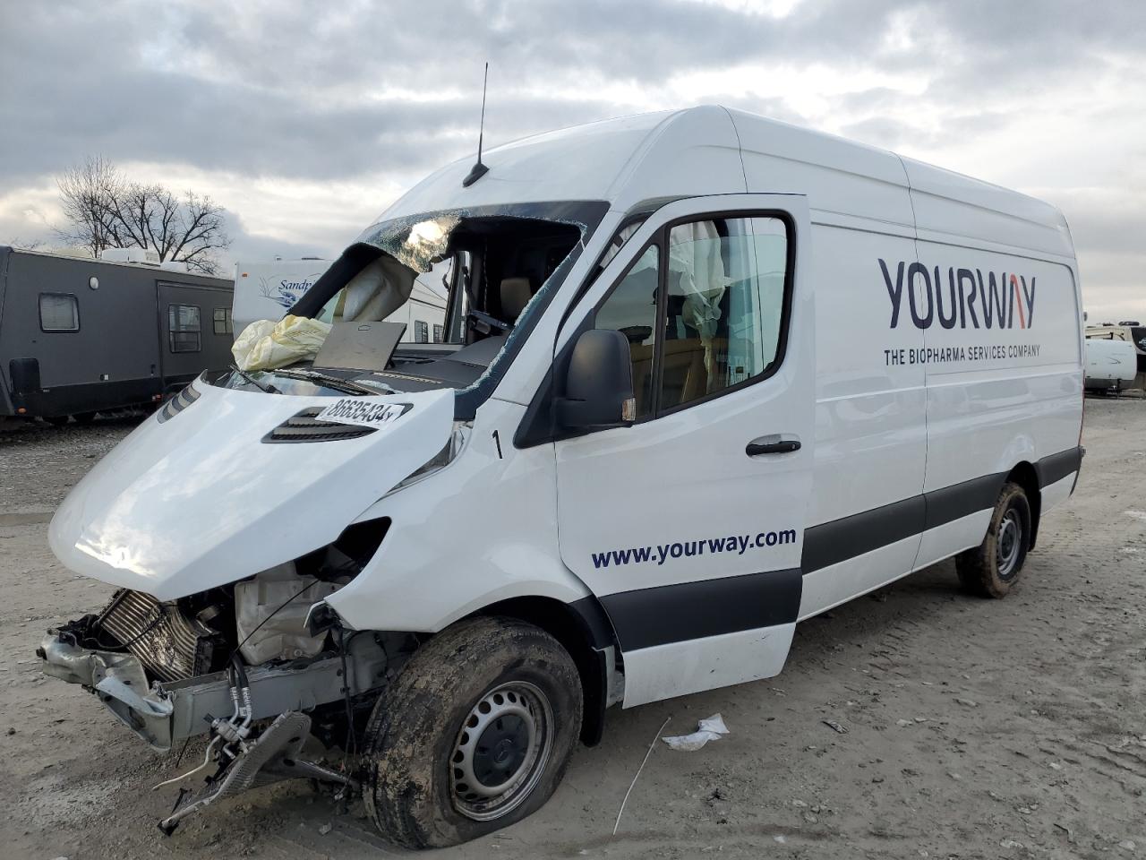  Salvage Mercedes-Benz Sprinter