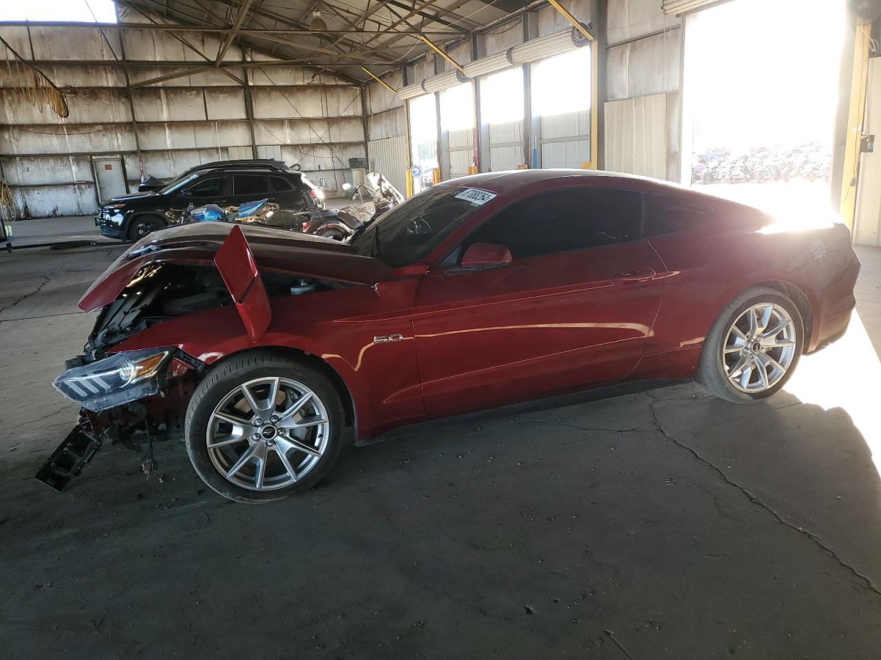  Salvage Ford Mustang