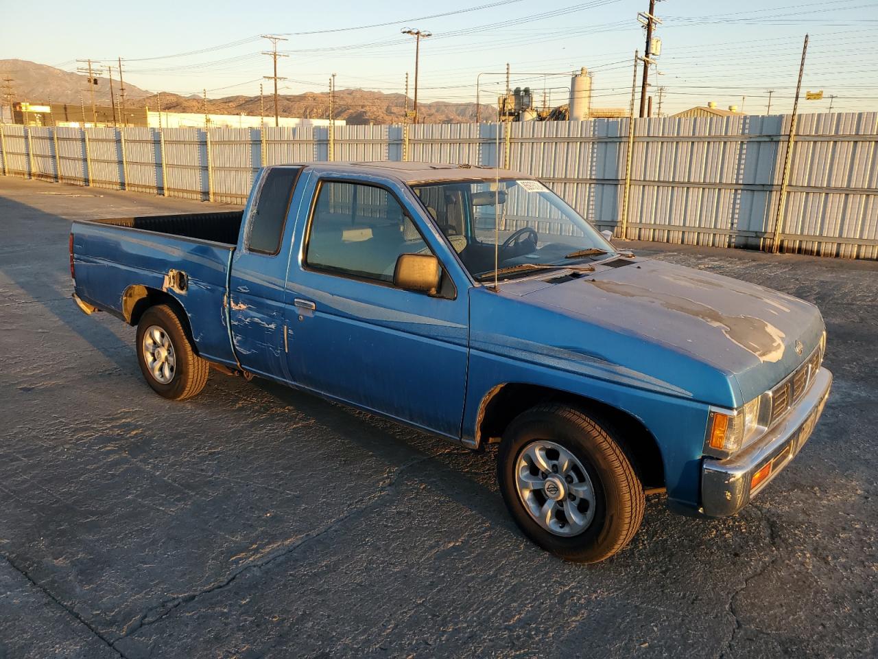 Lot #3029470718 1997 NISSAN TRUCK KING