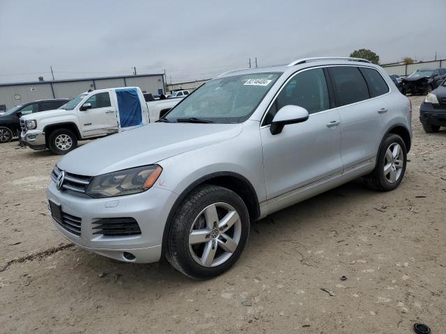 2013 VOLKSWAGEN TOUAREG