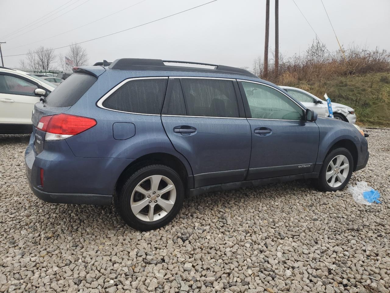 Lot #3028440218 2014 SUBARU OUTBACK 2.