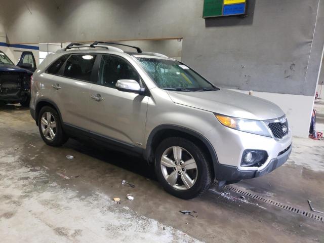 VIN 5XYKUDA27DG366820 2013 KIA SORENTO no.4