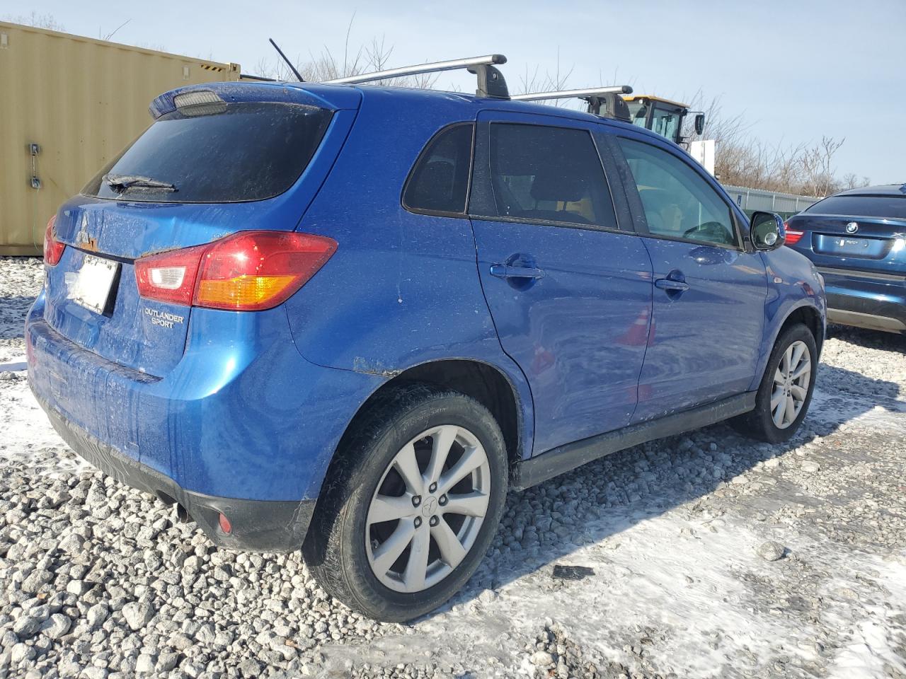 Lot #3028437234 2015 MITSUBISHI OUTLANDER