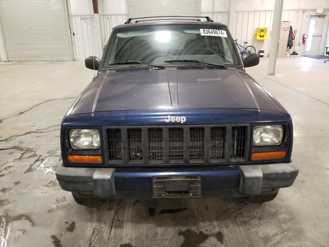 Lot #3034305116 2001 JEEP CHEROKEE