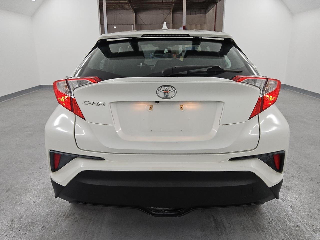 Lot #3033030038 2018 TOYOTA C-HR XLE