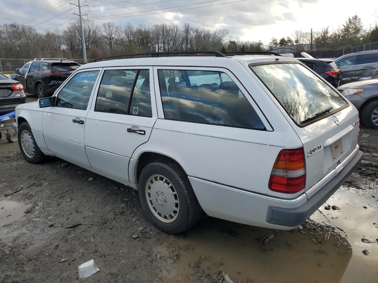 Lot #3045578681 1991 MERCEDES-BENZ 300 TE 4MA