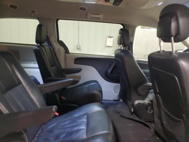 2015 CHRYSLER TOWN & COU - 2C4RC1BG9FR577378