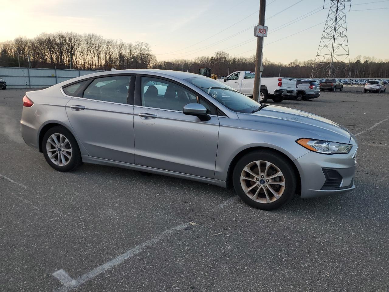 Lot #3030683096 2020 FORD FUSION SE