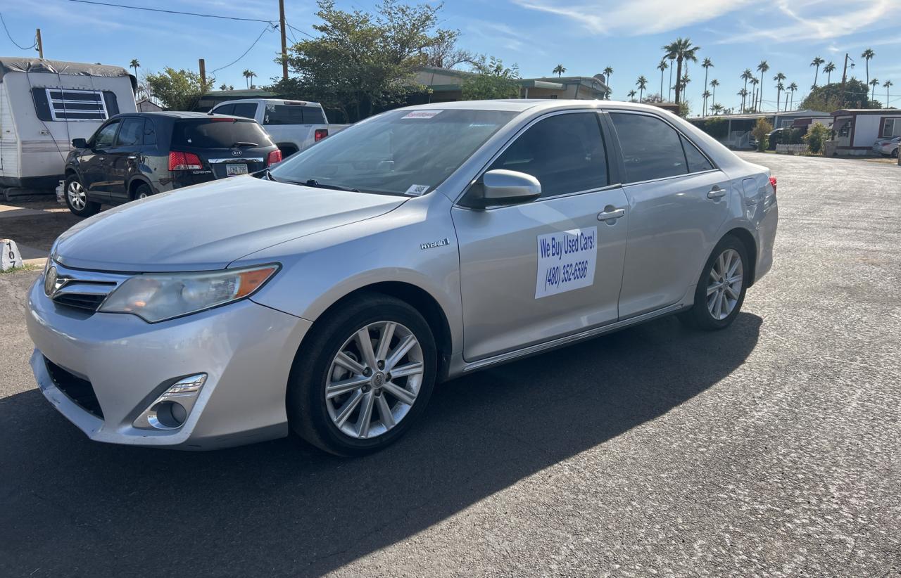 Lot #3024178932 2012 TOYOTA CAMRY HYBR