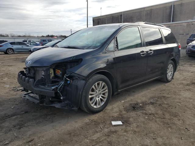 2013 TOYOTA SIENNA XLE #3028636949