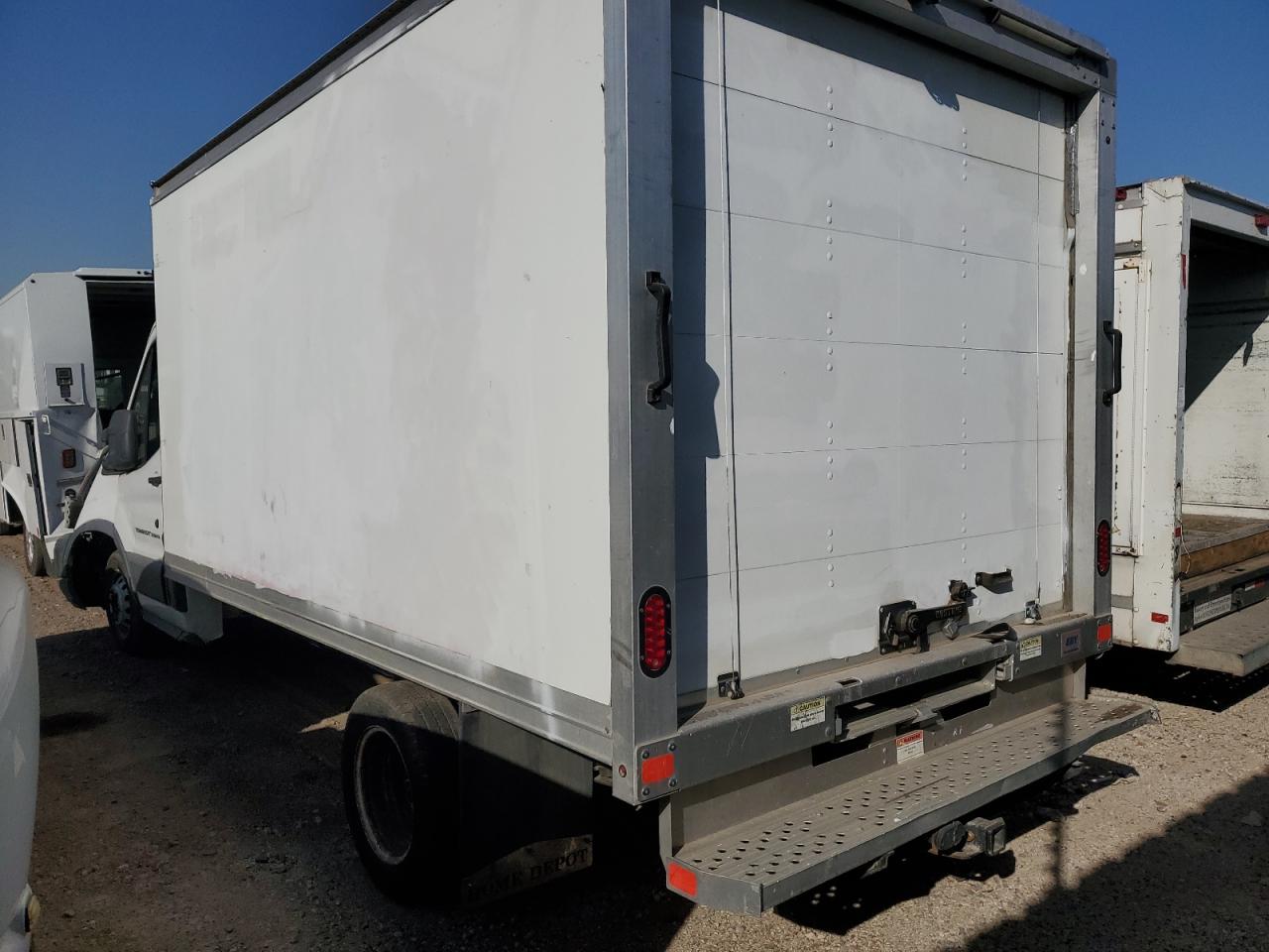 Lot #3023391310 2018 FORD TRANSIT T-