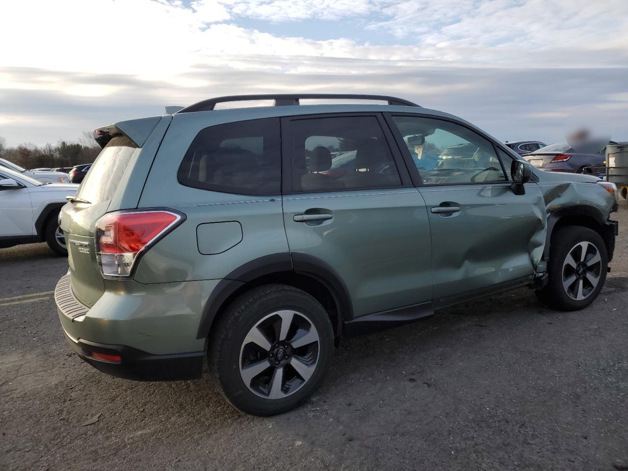 Lot #3030636124 2017 SUBARU FORESTER 2