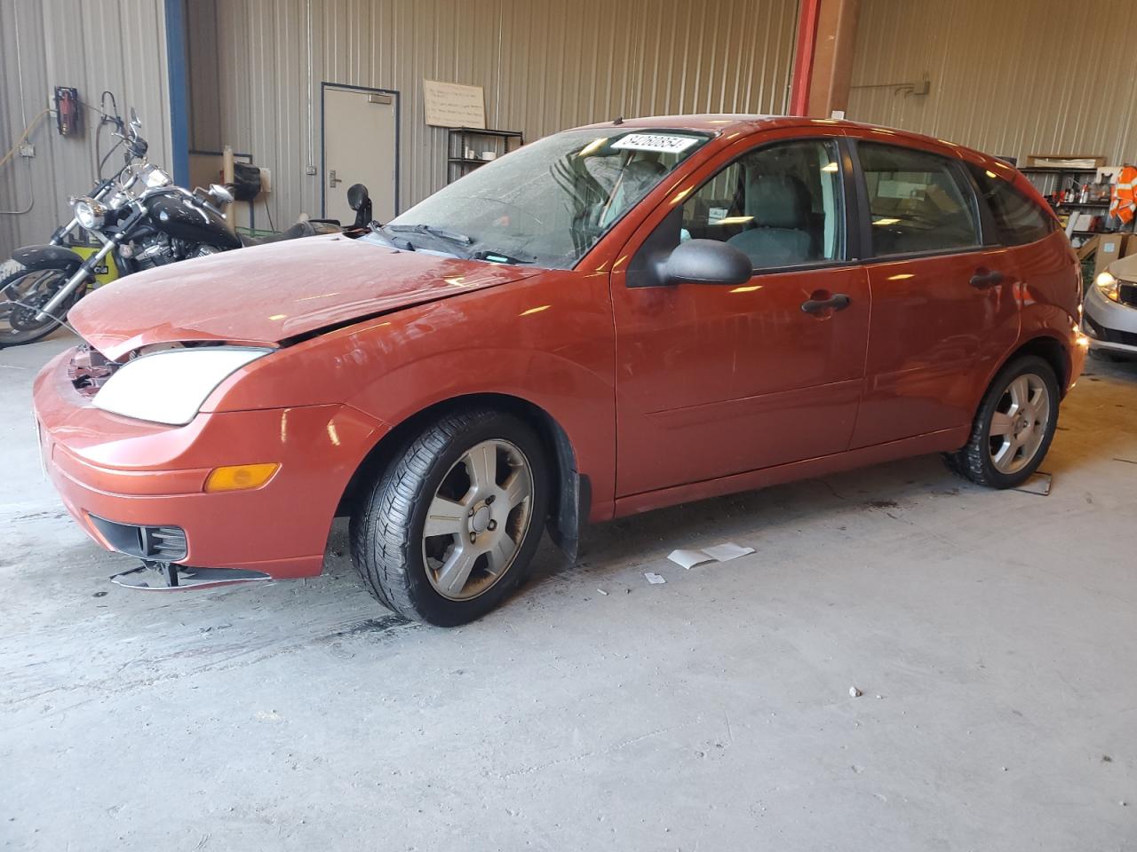 Lot #3029708076 2005 FORD FOCUS ZX5