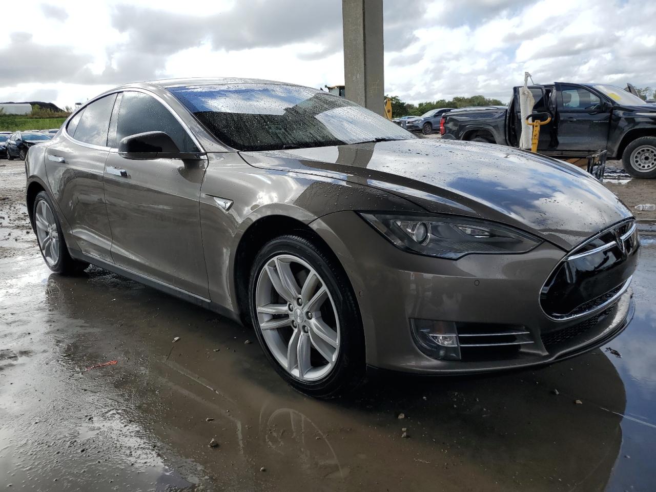 Lot #3037203534 2015 TESLA MODEL S 85